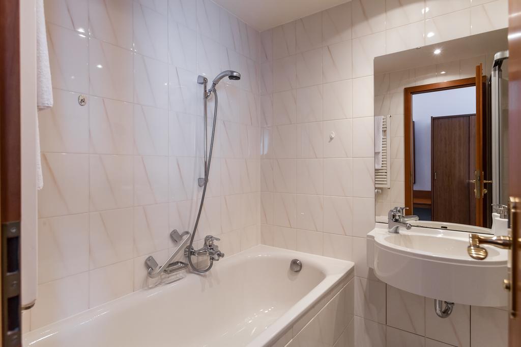 Hotel Stadtkrug Parchim Habitación foto