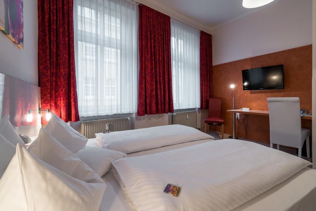 Hotel Stadtkrug Parchim Exterior foto